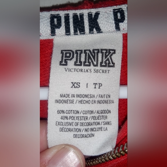 SOLD💥Vintage PINK Victoria's Secret Red Hoodie Size Small Ptp 20 22 stretches - Picture 4 of 5